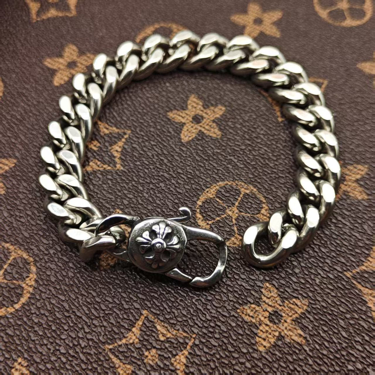 Chrome Hearts cross flower decorative clasp bracelet