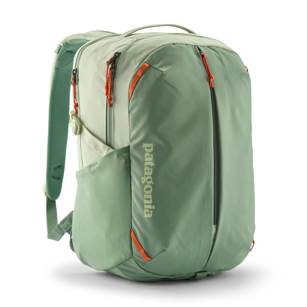 Patagonia Refugio Daypack 26L in Lichen Green