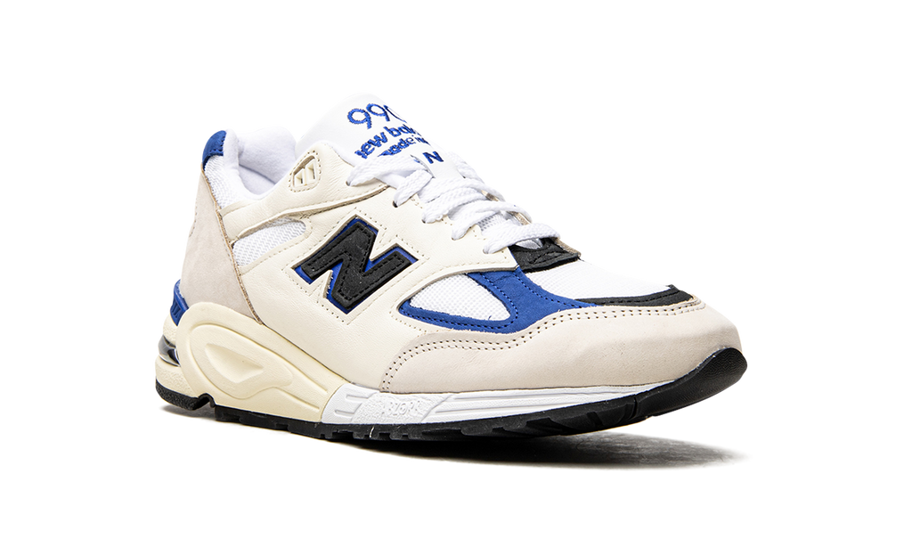 990v2 "Made In USA White/Blue" M990WB2